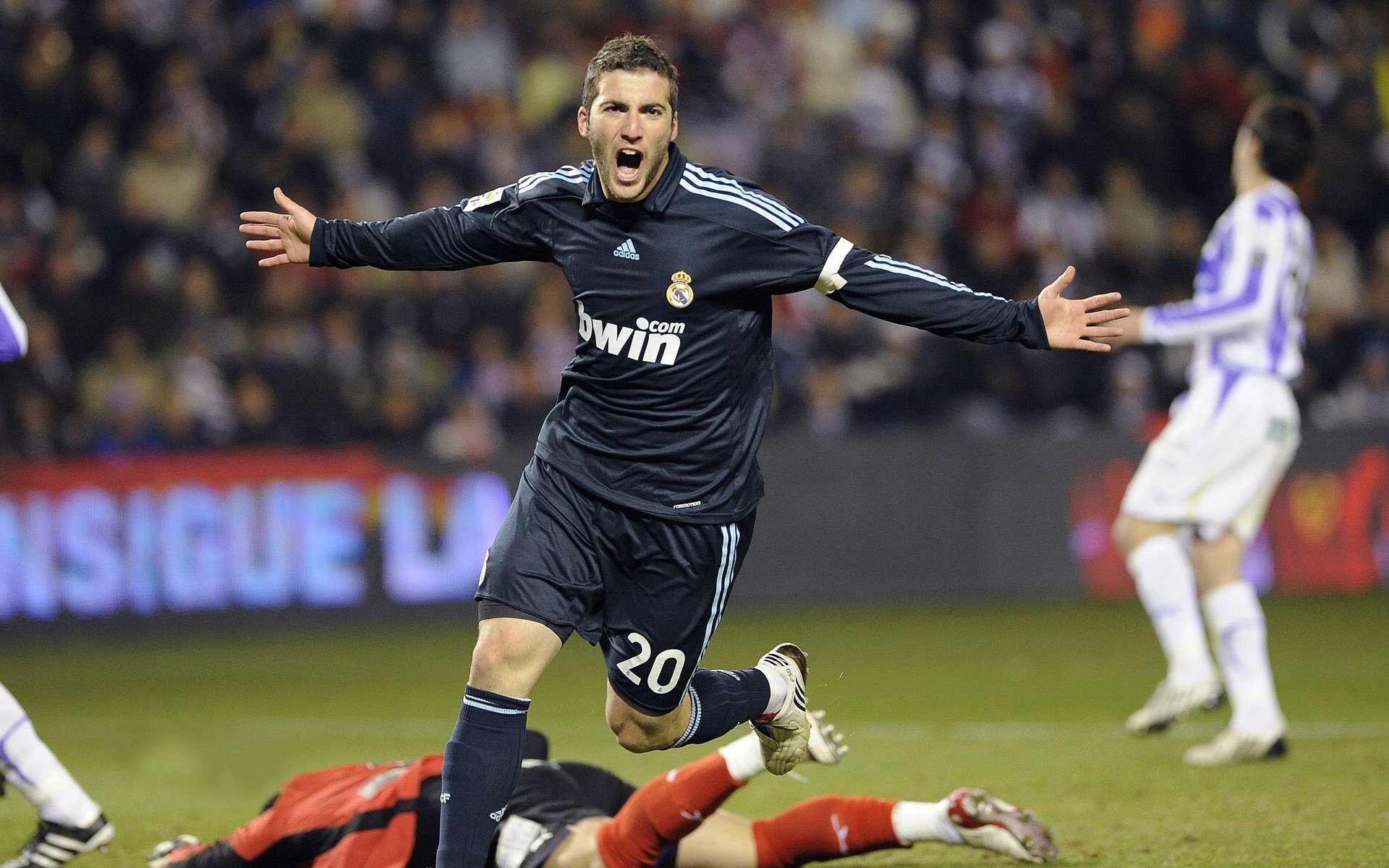 弗拉格：我的投篮命中率不高，但我会继续努力，我不担心，拉弗格cuan